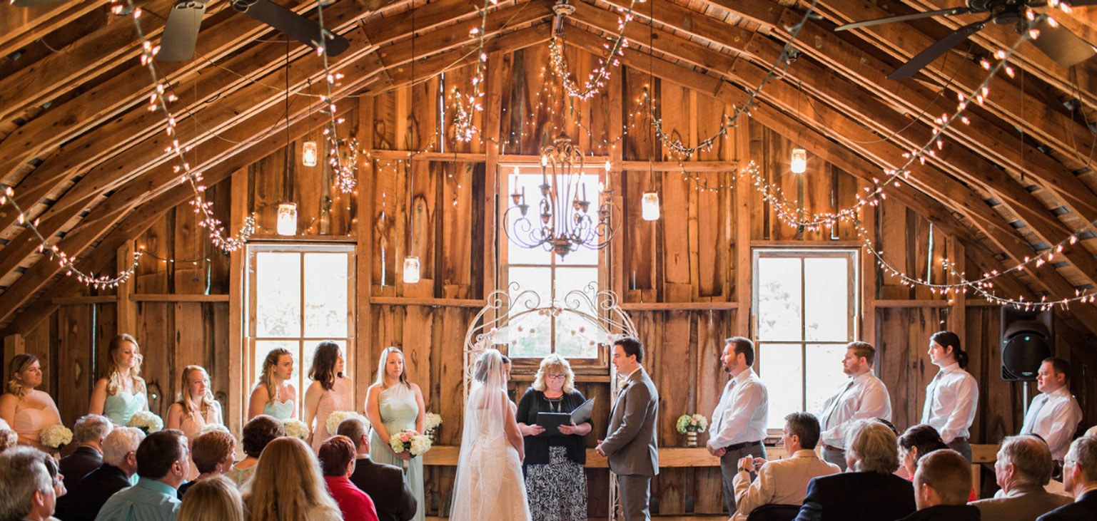 wide-shot-leighannes-wedding